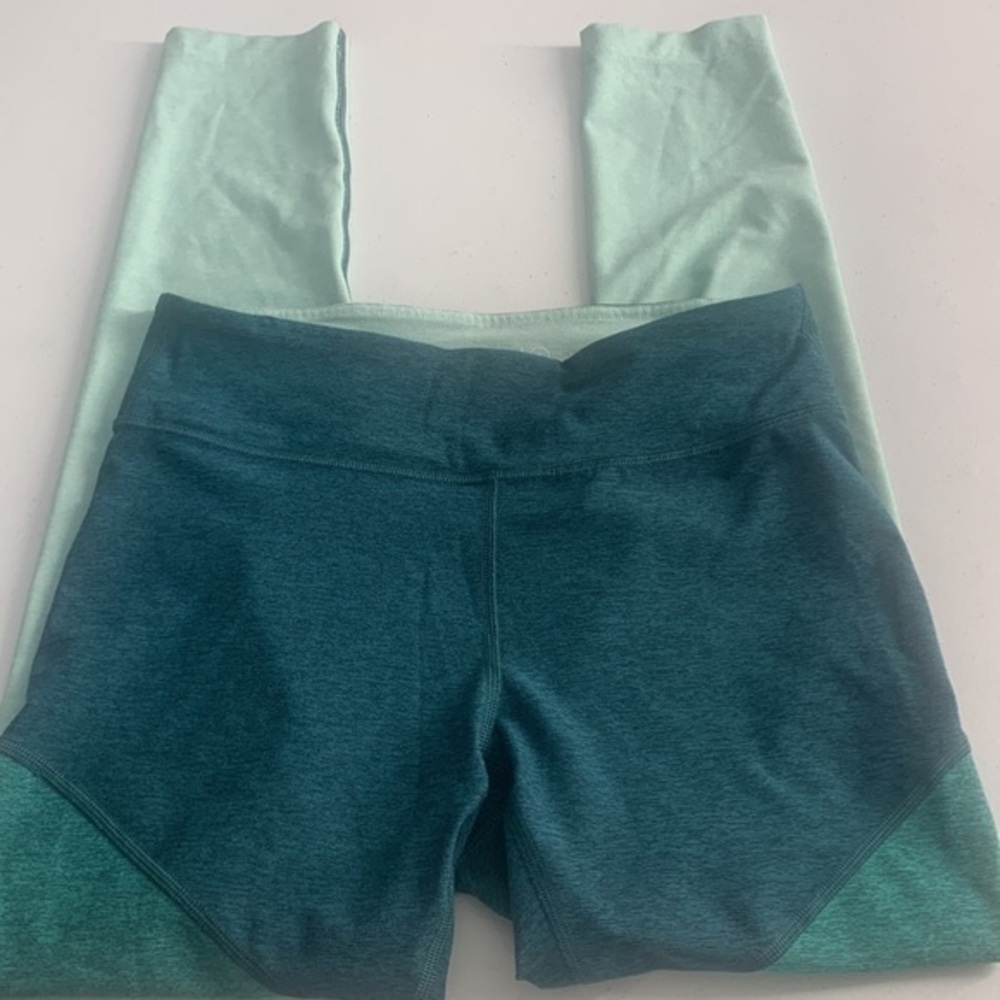 Outdoor Voices Blue/Green Three Tone Athletic Cropped Leggings Size Small